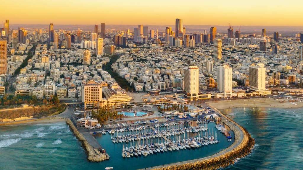 Highest temperature in Tel Aviv on August 24? card icon