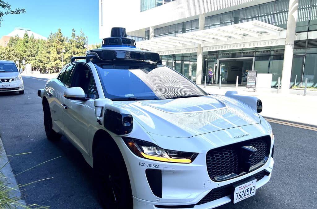 icon for Will Waymo operate in 16-19 cities on December 31 2026?