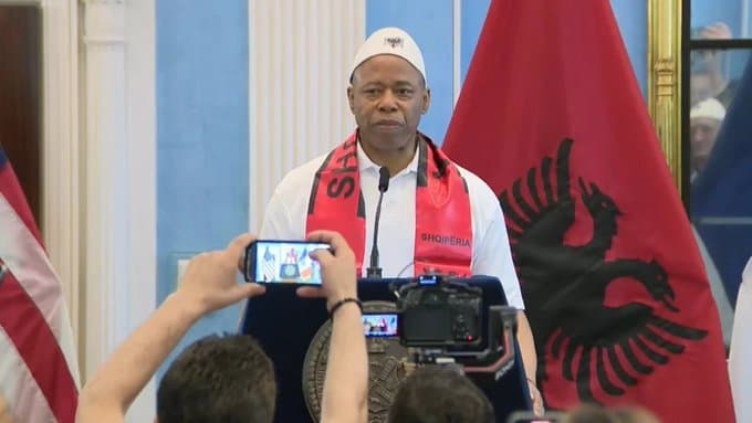 icon for Will Israel make Eric Adams a citizen?