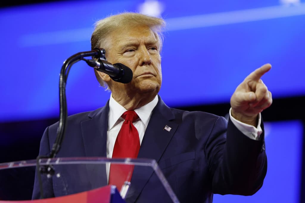 icon for Will Trump endorse any candidate for President before 2027?